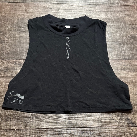 lululemon athletica Black Sleeveless Crop Top - Picture 3 of 8